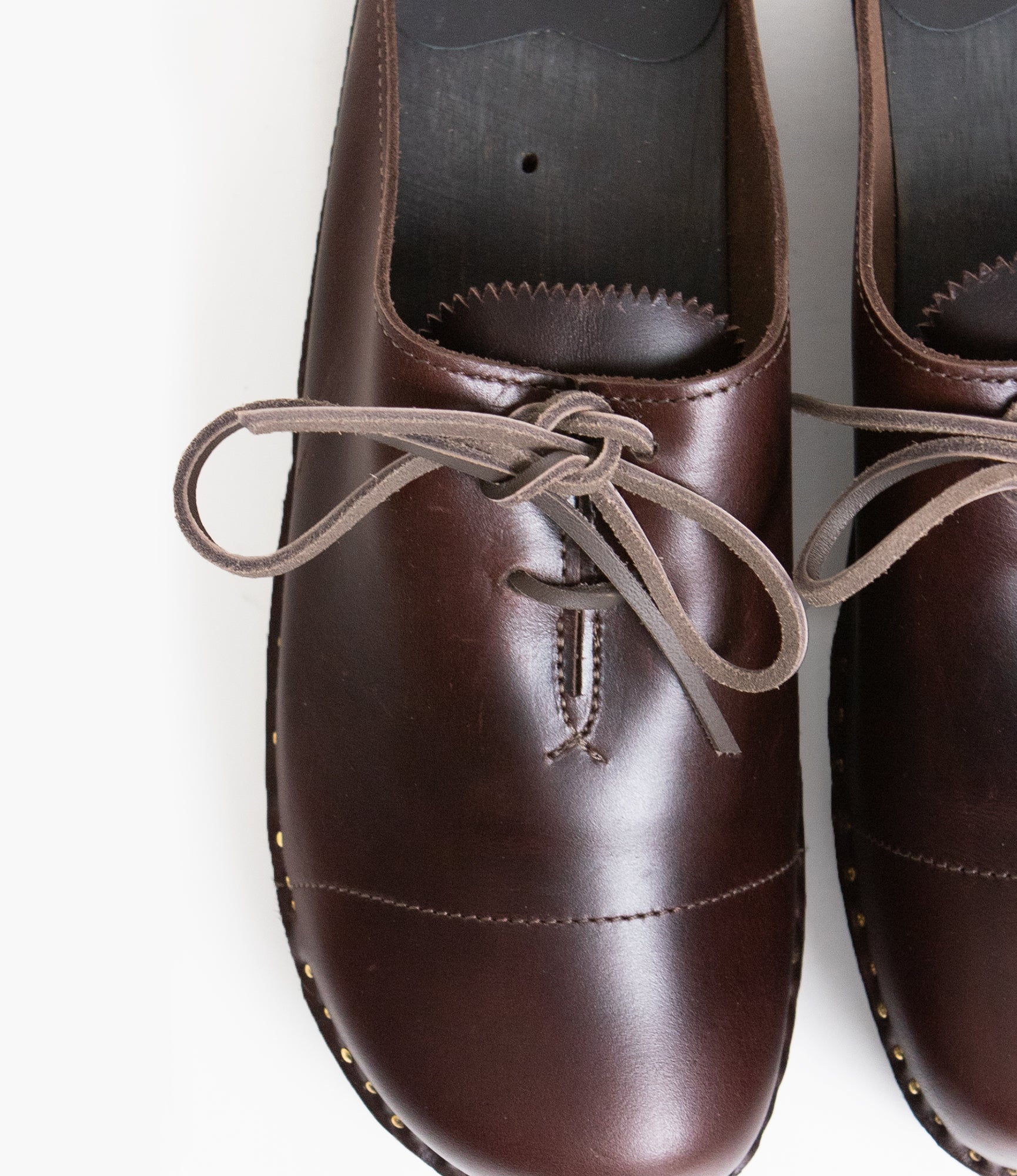 'Alps' Centre Lace Clog – Brown Leather