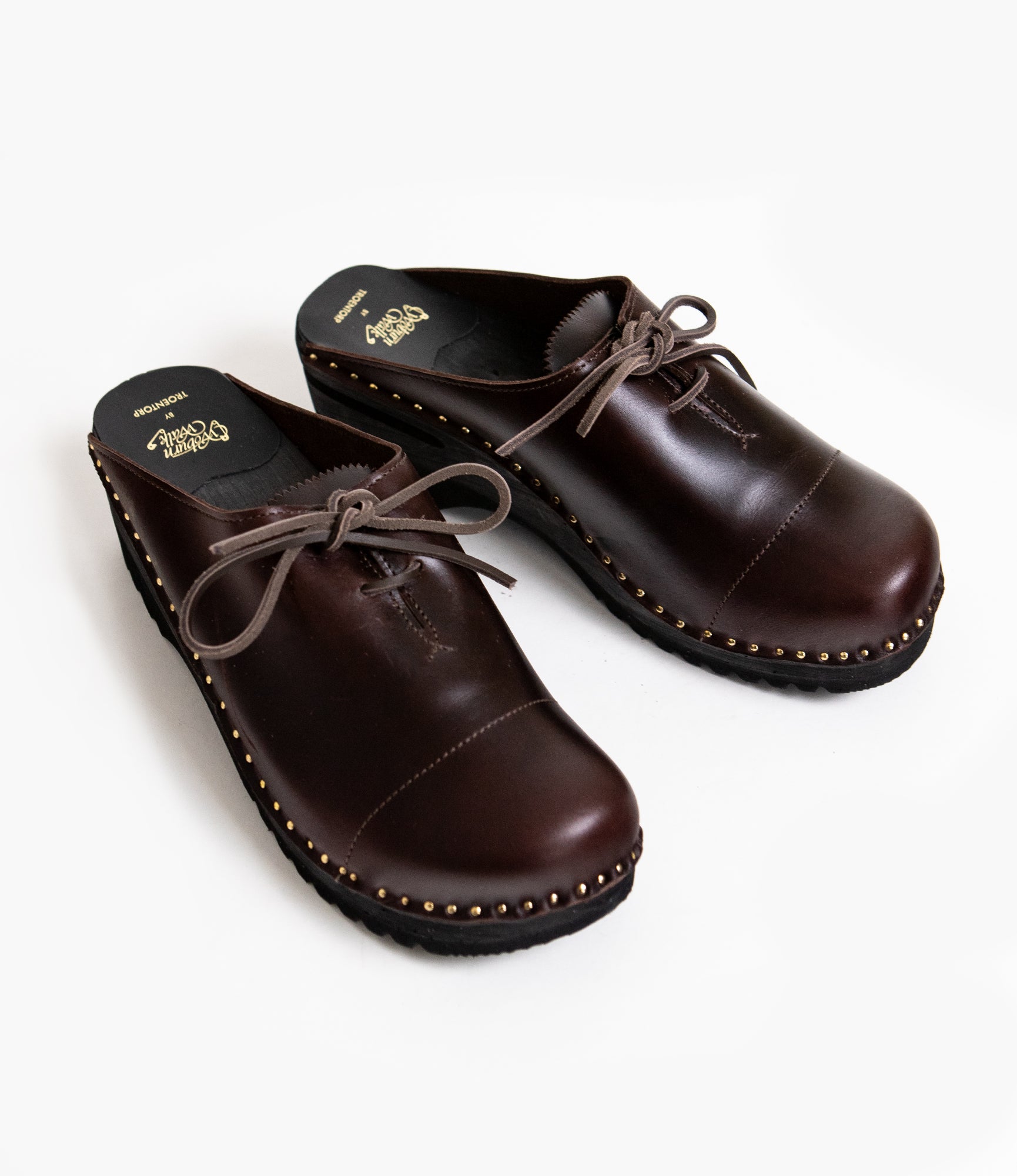 'Alps' Centre Lace Clog – Brown Leather