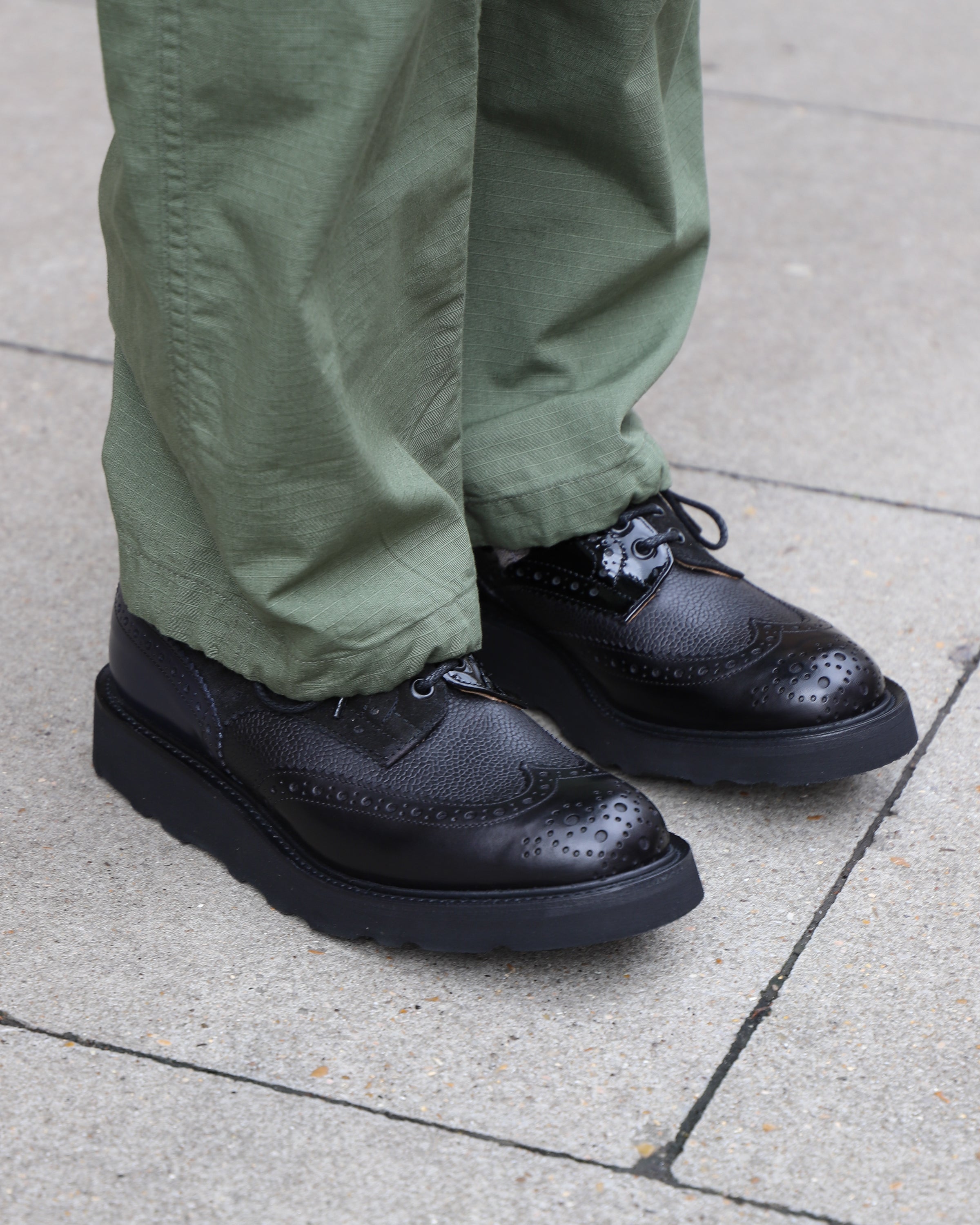 Multi-Tone Derby – Black