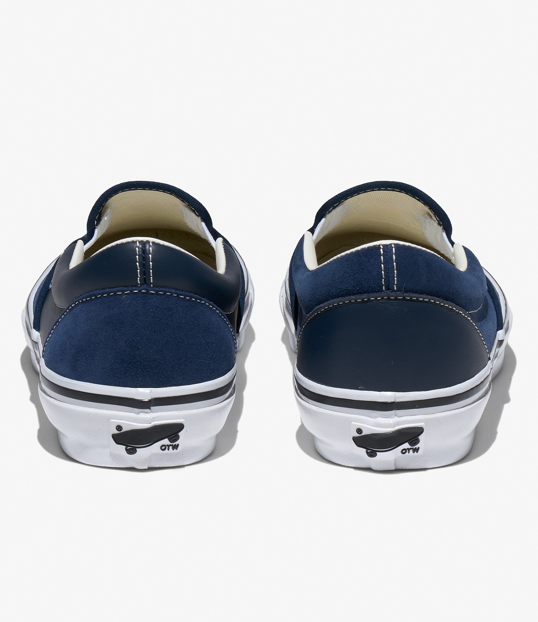 Classic Slip-On 98 – Navy Leather/Suede Mix
