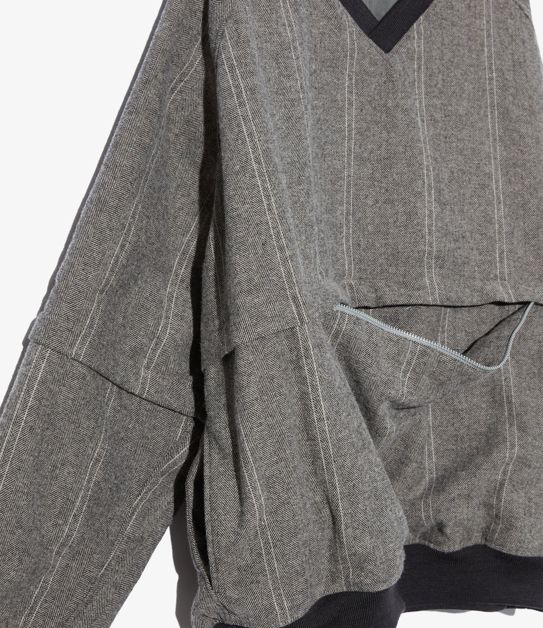 Wind Pull – Light Grey Striped Herringbone Wool