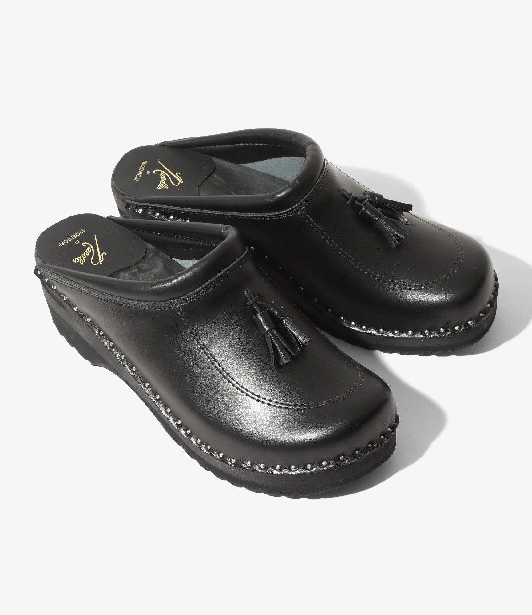 Twin Tassel 'Monet' Clog – Black Leather