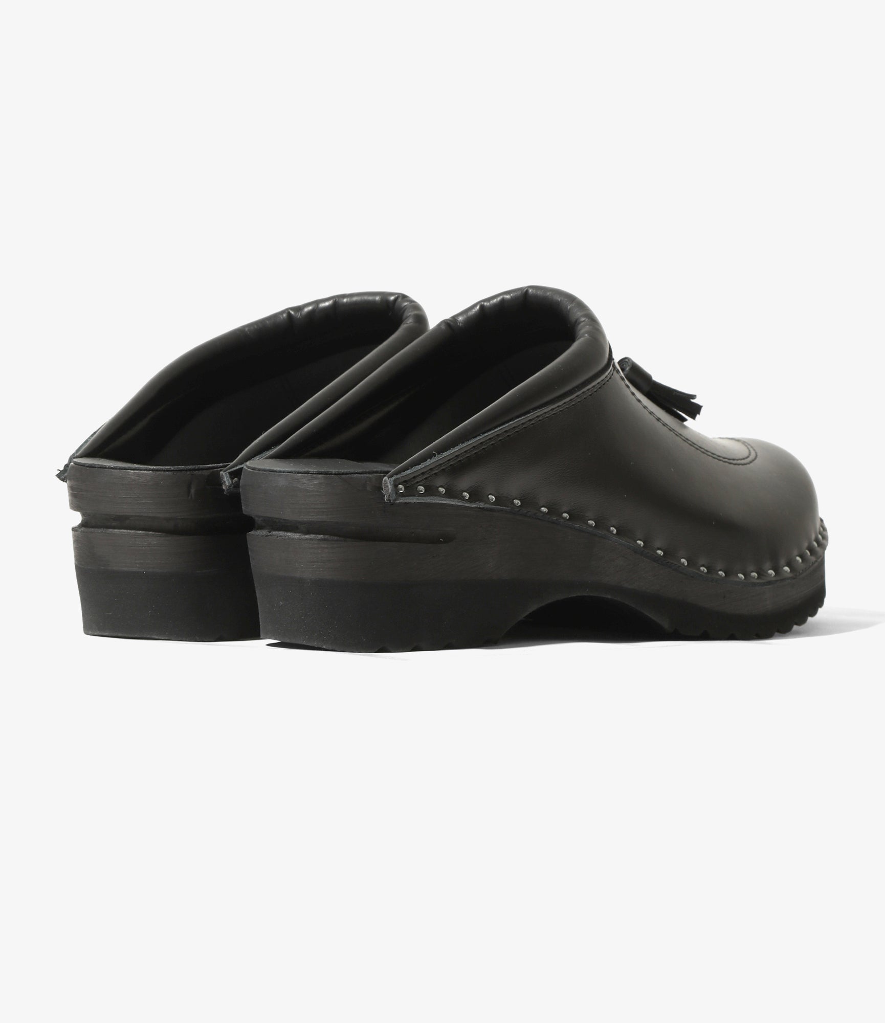 Twin Tassel 'Monet' Clog – Black Leather