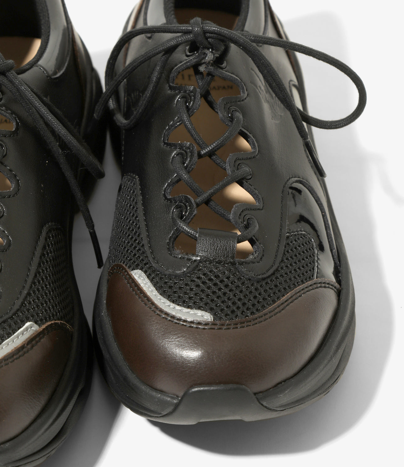 Gillie Sneakers – Black Synthetic Leather