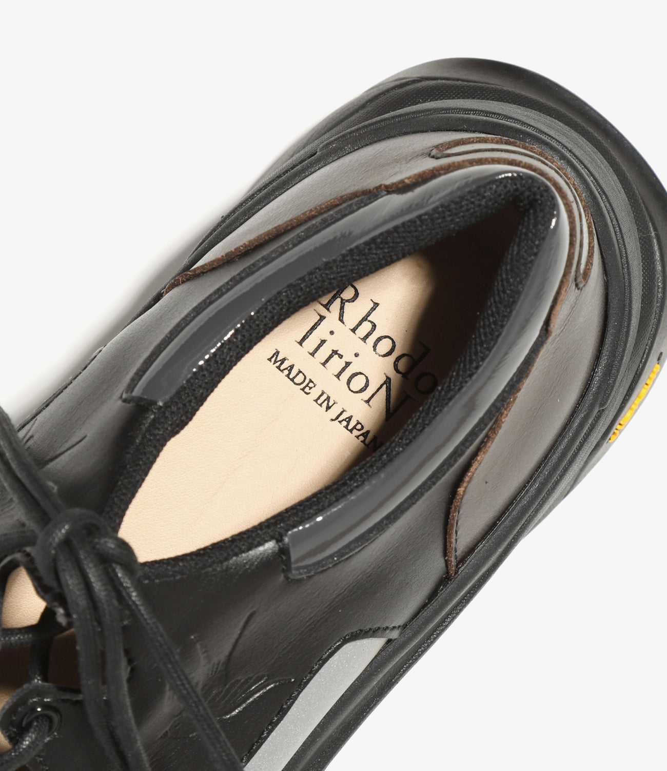 Gillie Sneakers – Black Synthetic Leather