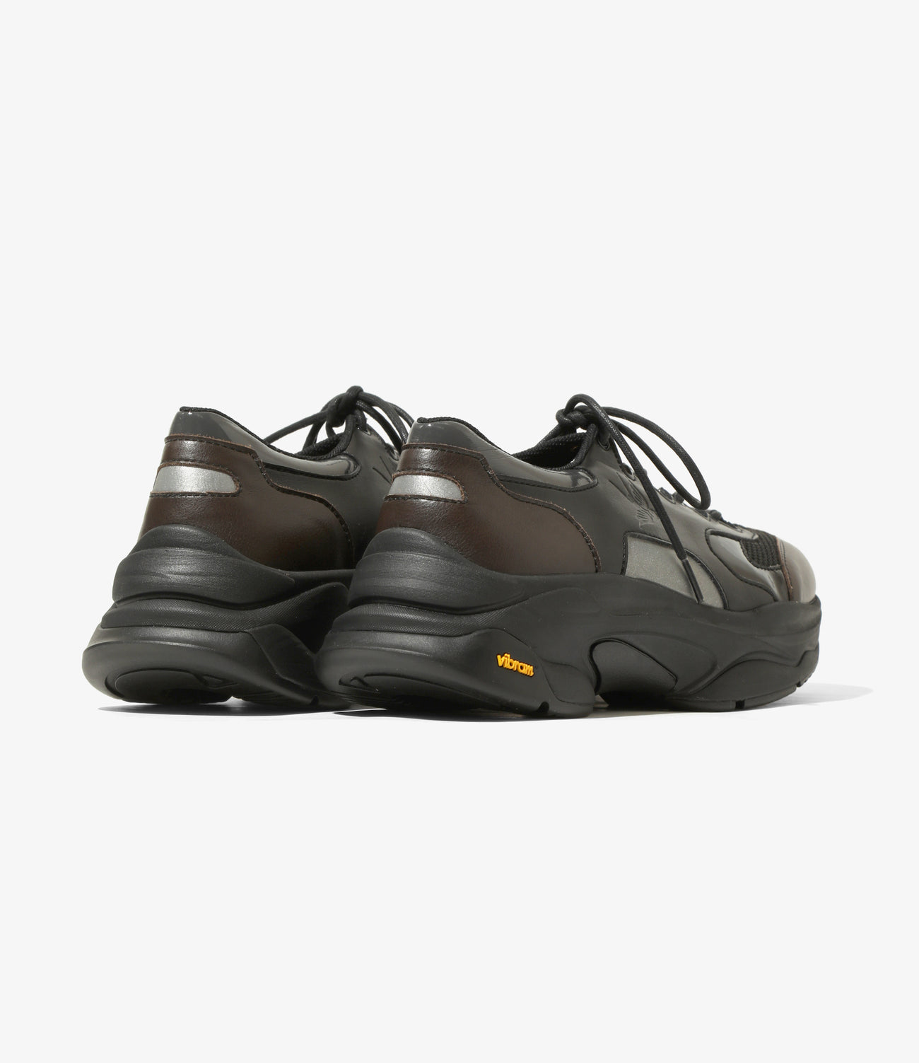 Gillie Sneakers – Black Synthetic Leather