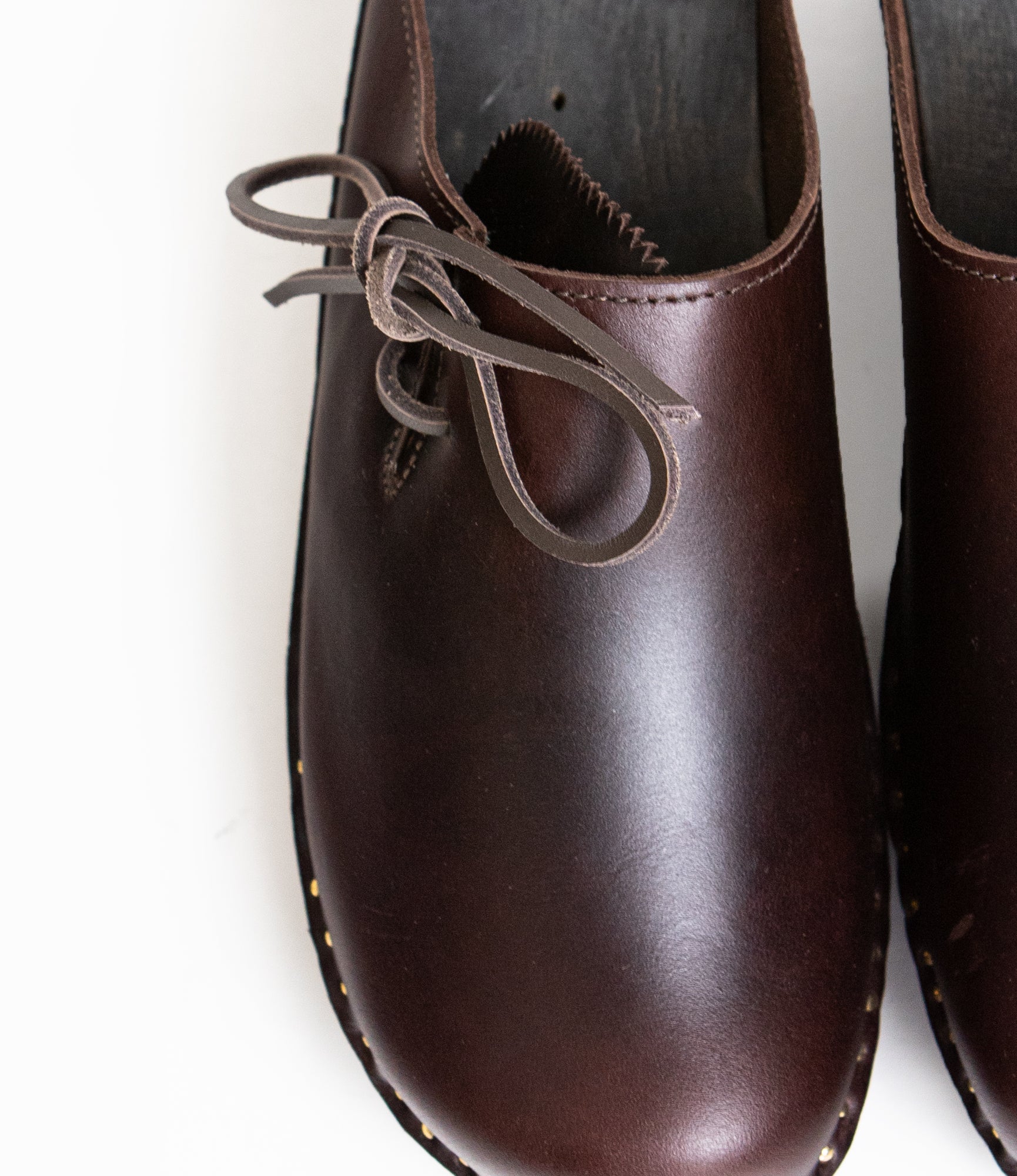 'Alps' Side Lace Clog – Brown Leather