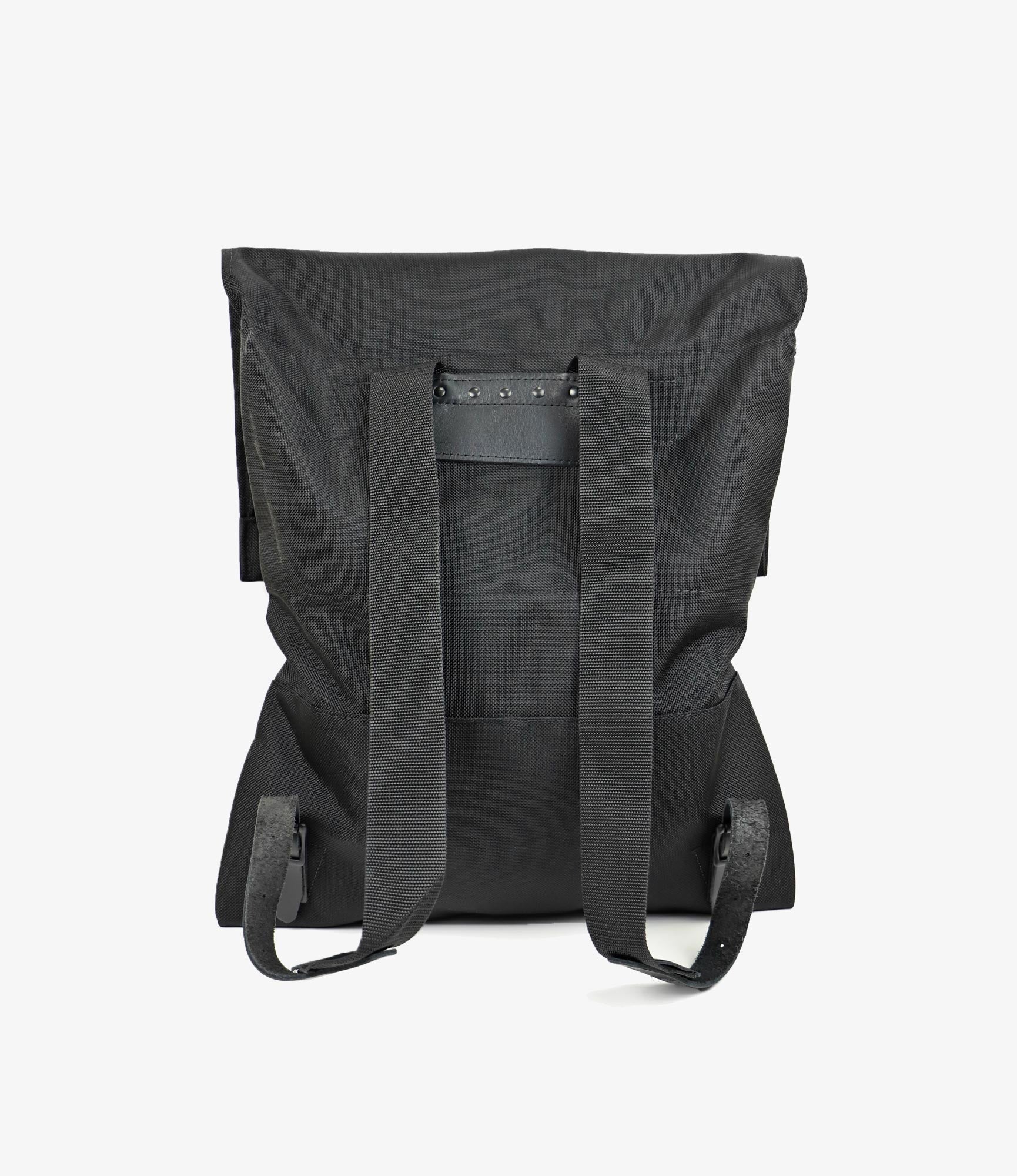 South2 West8 Ballistic Nylon Trek Pack - Black – South2 West8 – Nepenthes London