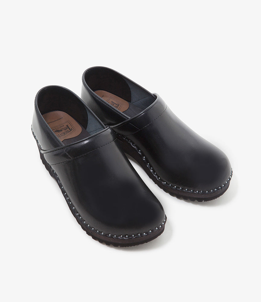 Troentorp Closed Back Clog - Black – Troentorp – Nepenthes London