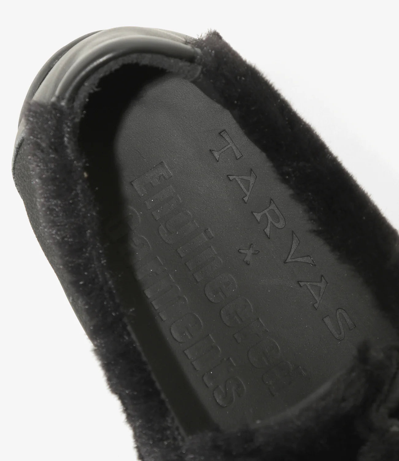 Wanderer – Black Fur