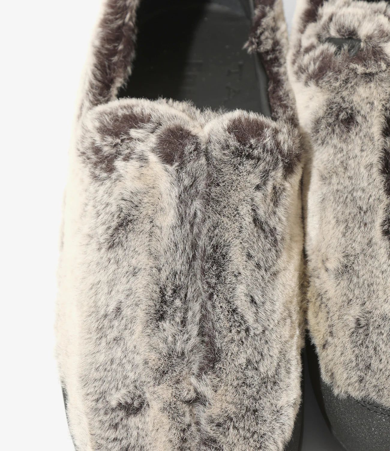 Wanderer – Grey Fur