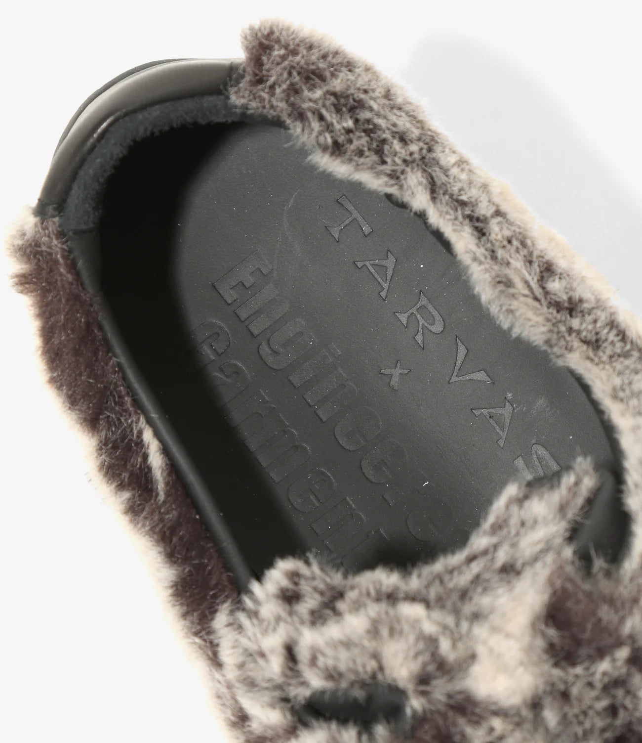 Wanderer – Grey Fur