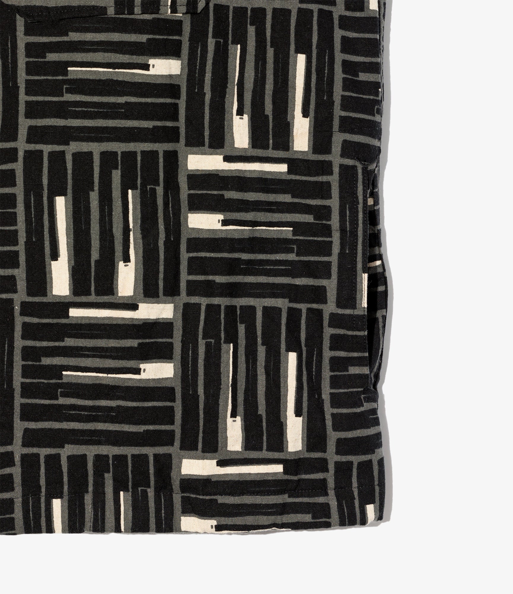 Cagoule Shirt – Black Tile Print Canvas