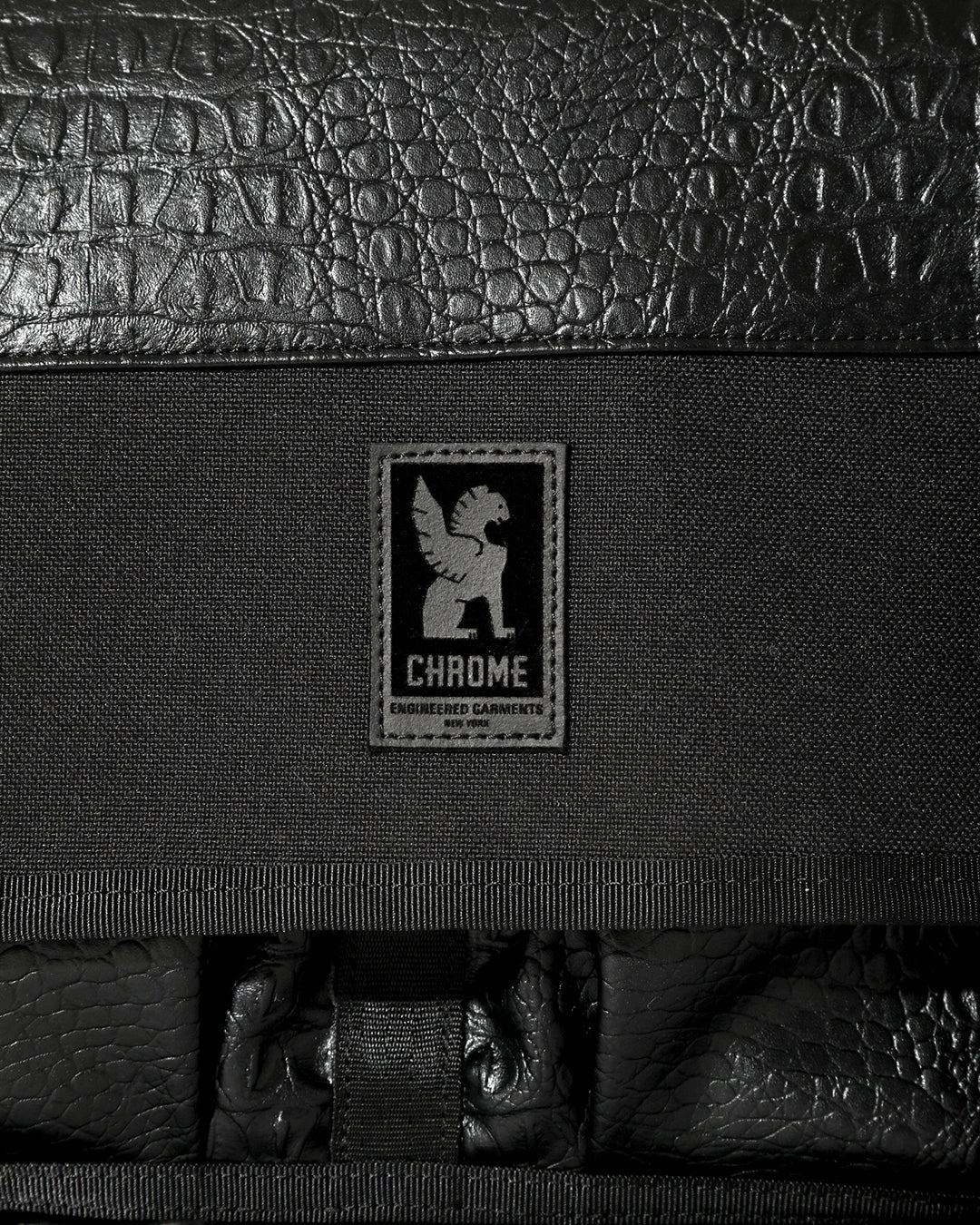 'Citizen' 24L Messenger Bag – Black Crocodile Pattern