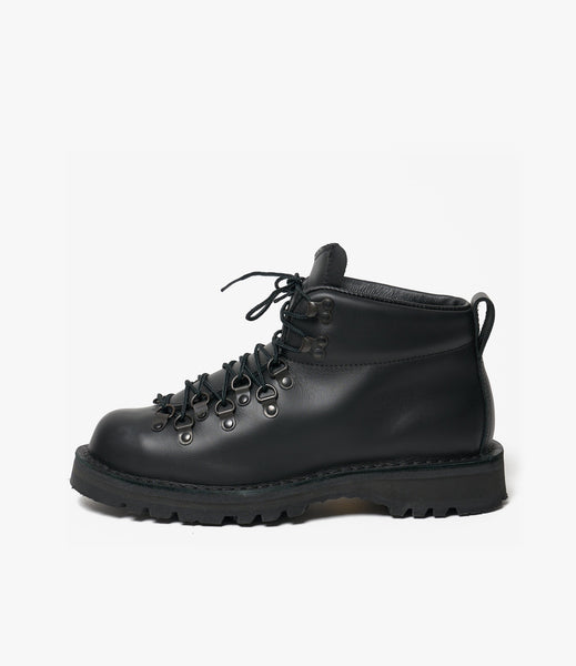 Mountain Boot – Black Leather | Engineered Garments × Danner