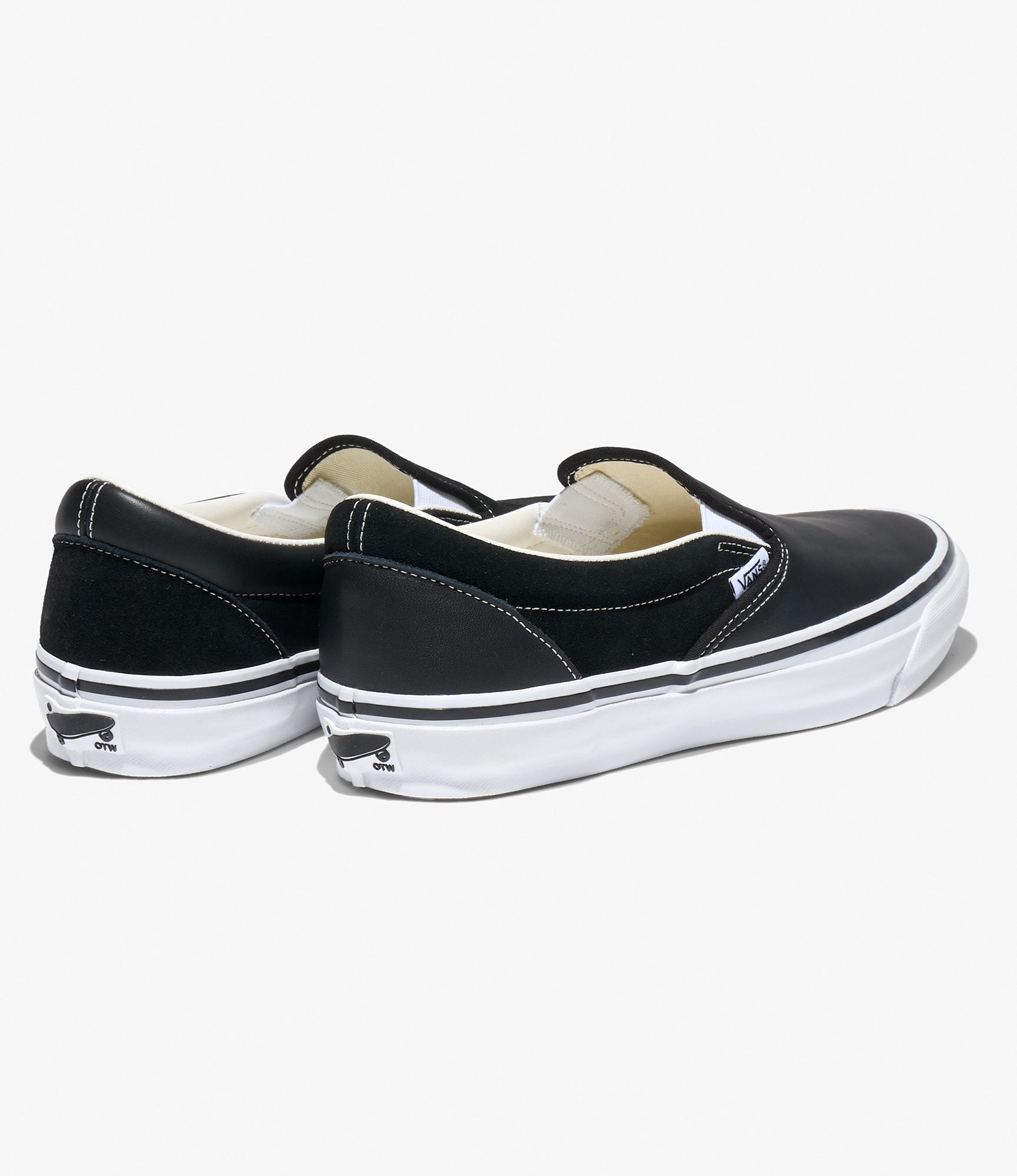 Classic Slip-On 98 – Black Leather/Suede Mix