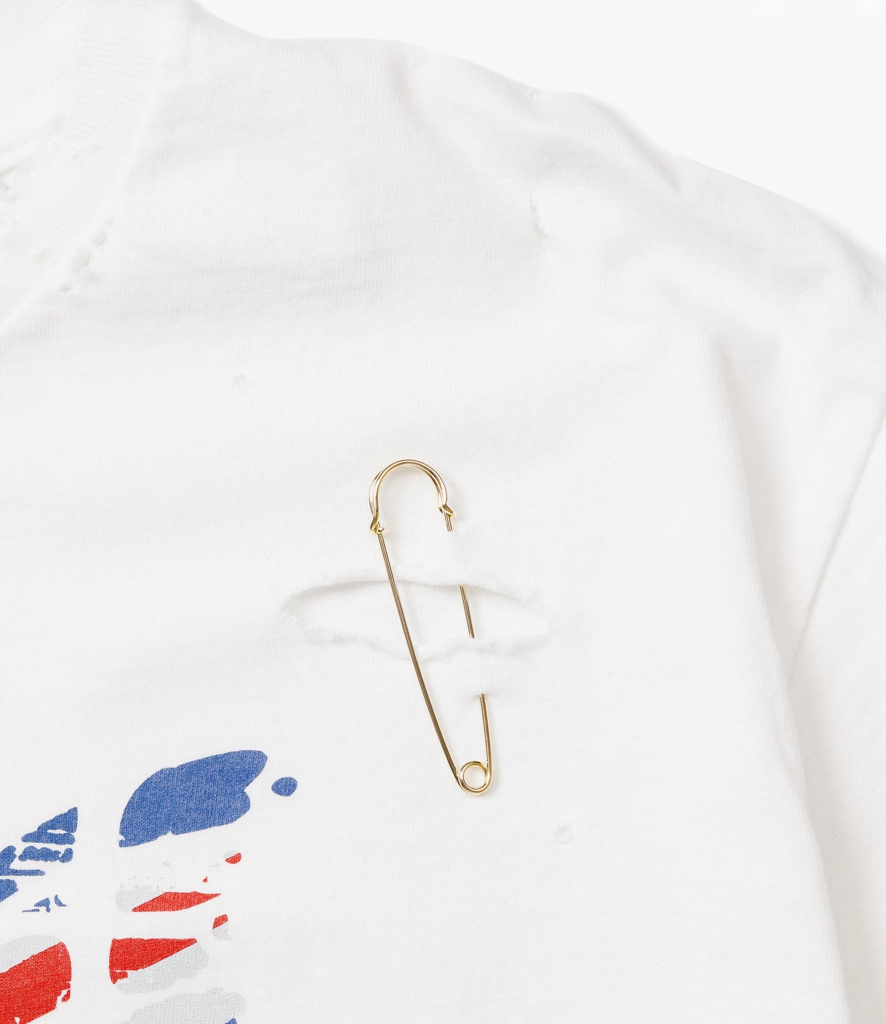 Deconstructed Pin T-Shirt – White 'UK Papillon' Print