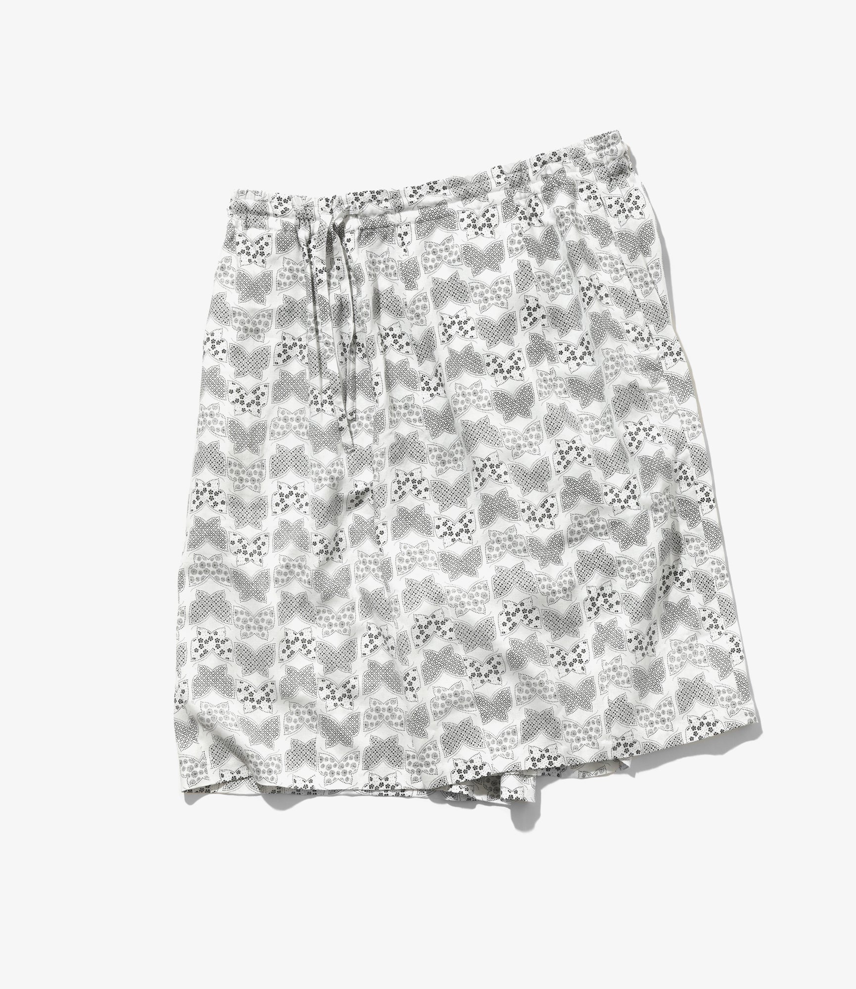 H.D. Short – White Papillon Komon Print
