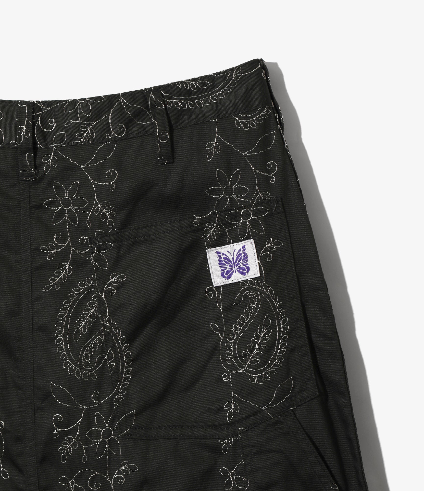 Painter Skirt – Black Embroidered Twill