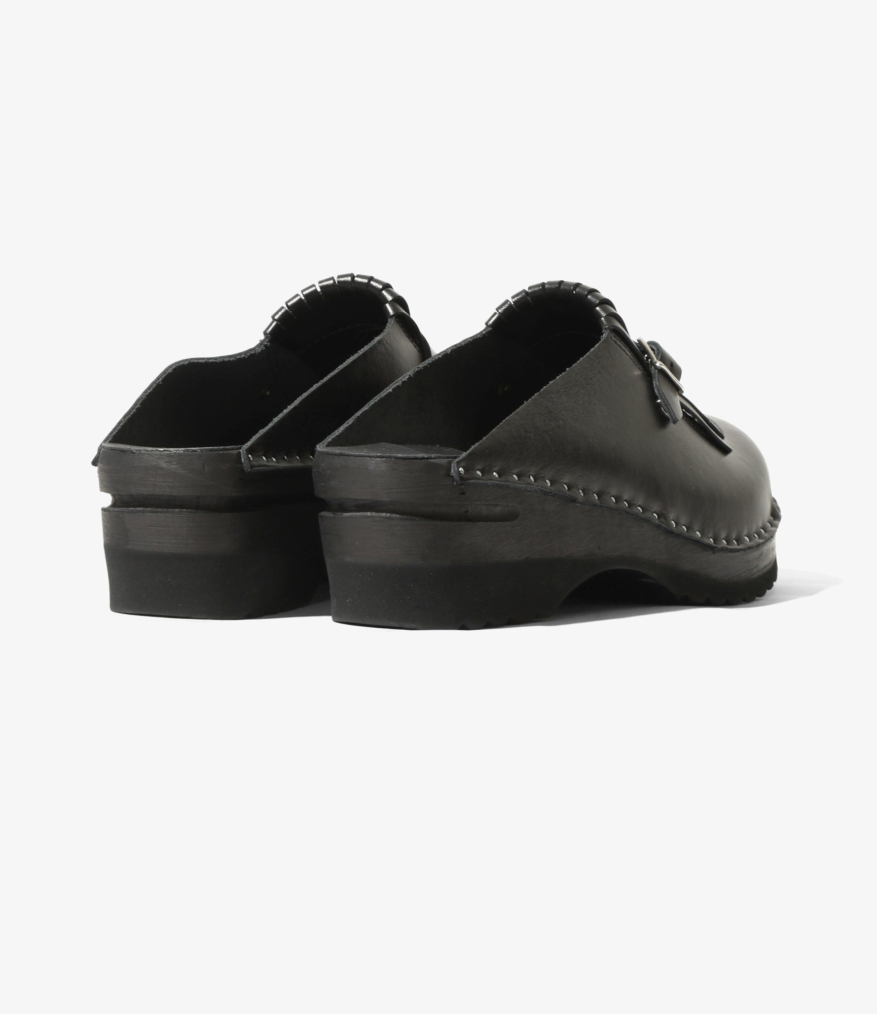 Kilt & Strap 'Monet' Clog – Black Leather