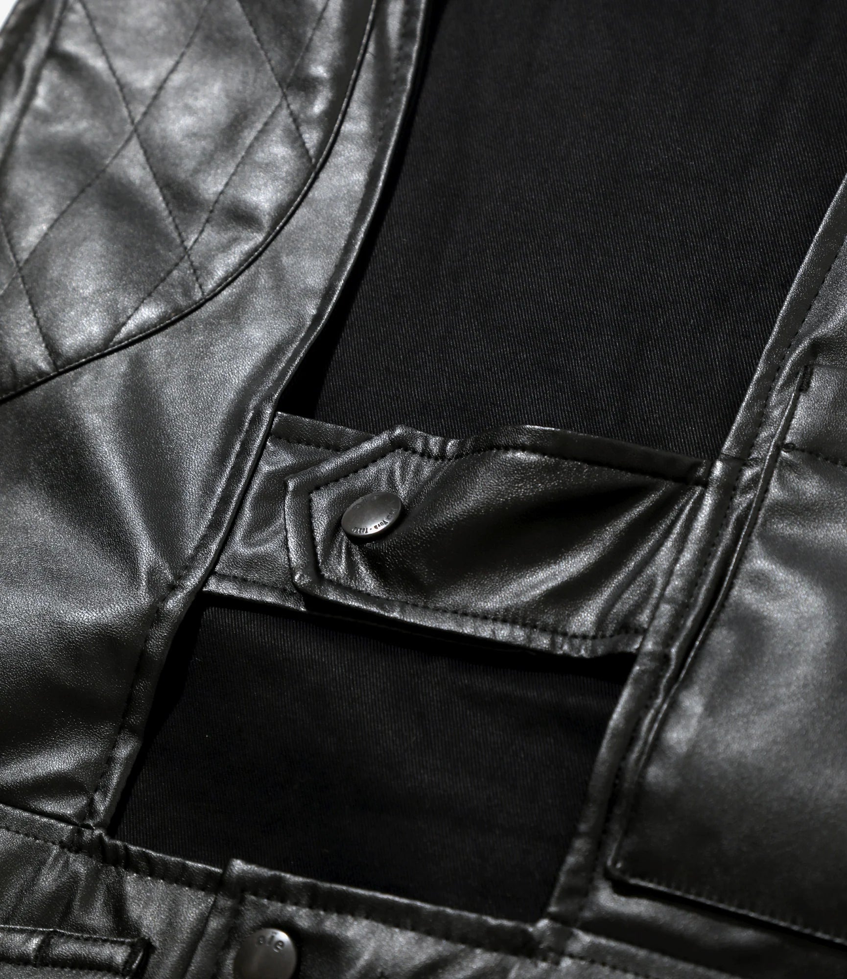 AiE Game Vest - Synthetic Leather - Black