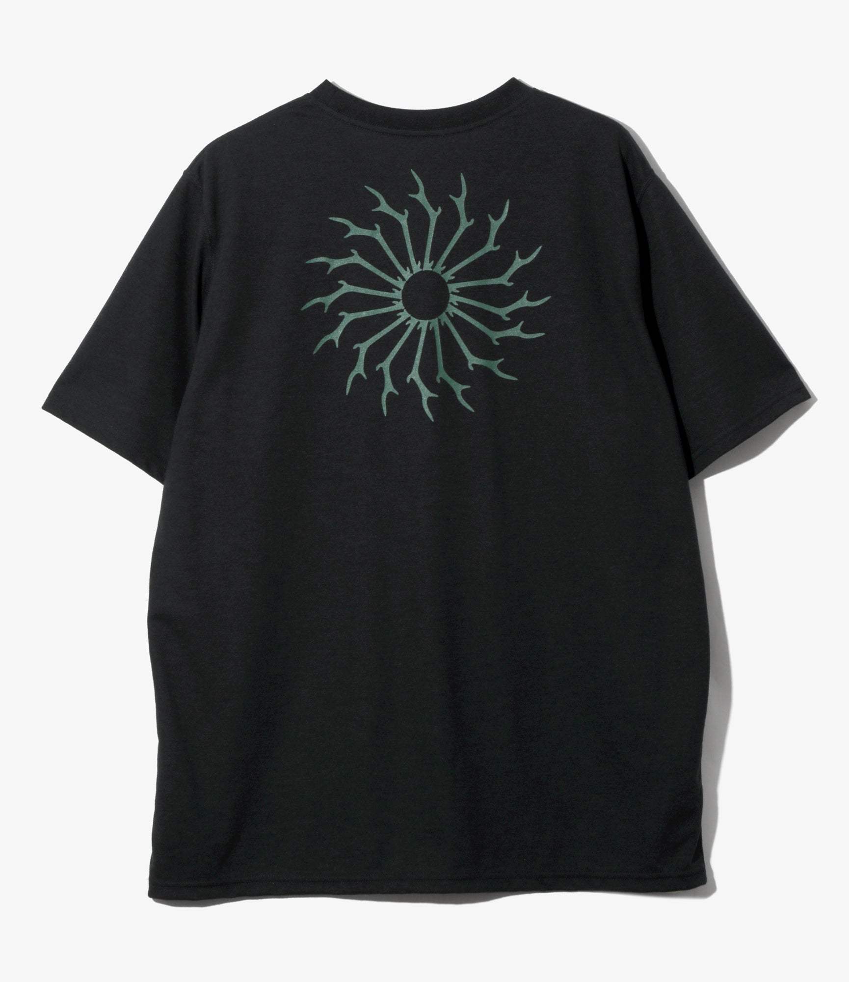 Round Pocket T-Shirt – Black 'Circle Horn' Print