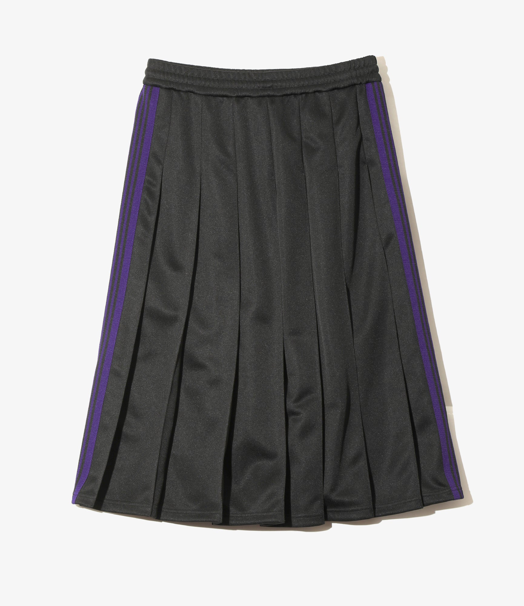 Pleated Track Skirt – Black Poly Smooth