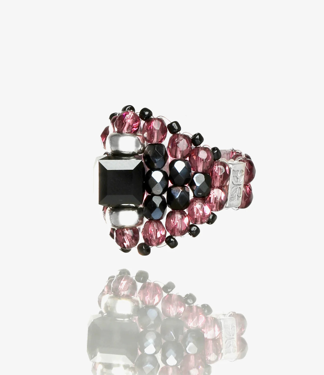 Crystal Bead Ring – Black/Purple