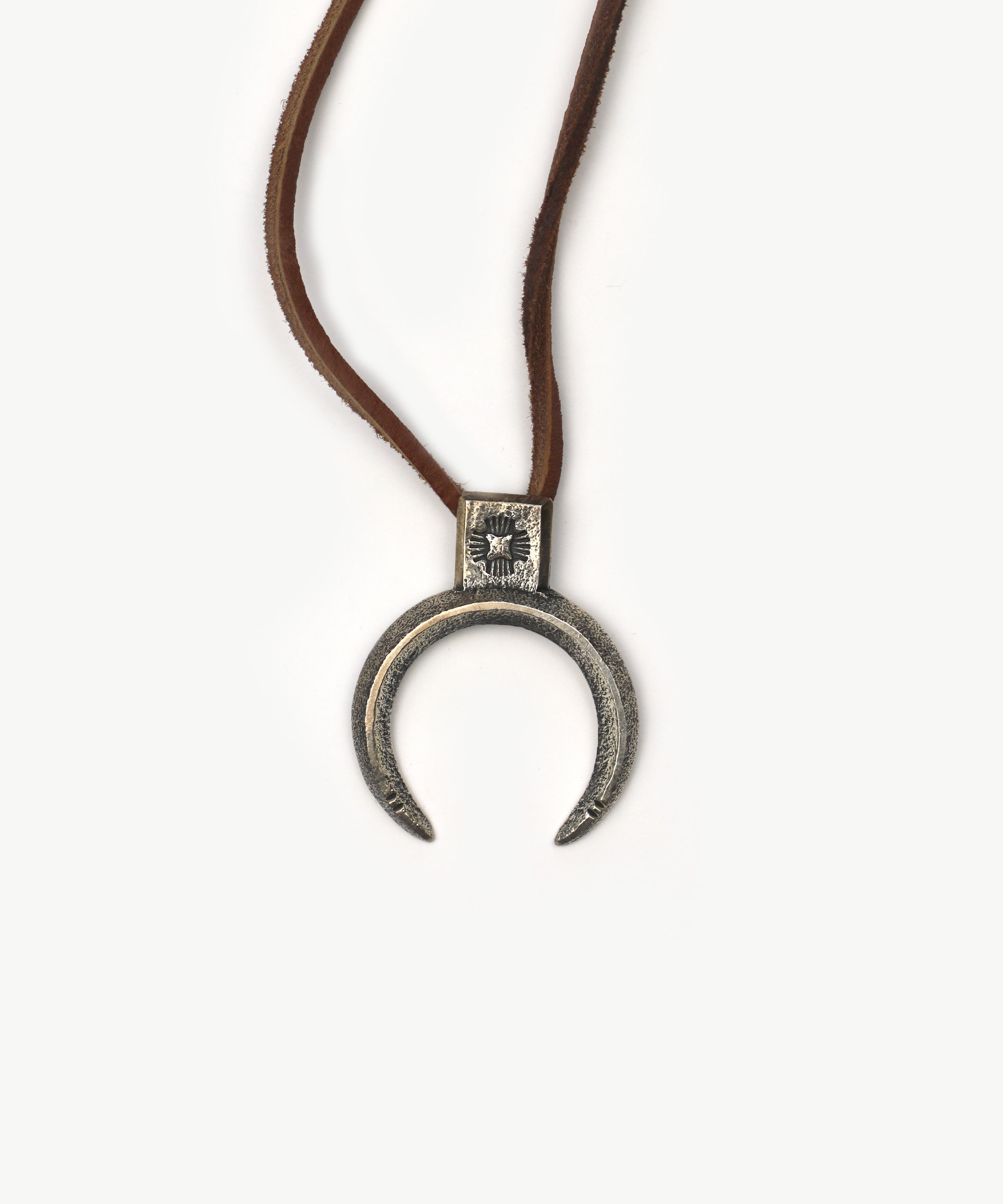 Lt BRN Leather Talisman Necklace Single – NEPENTHES – Nepenthes London